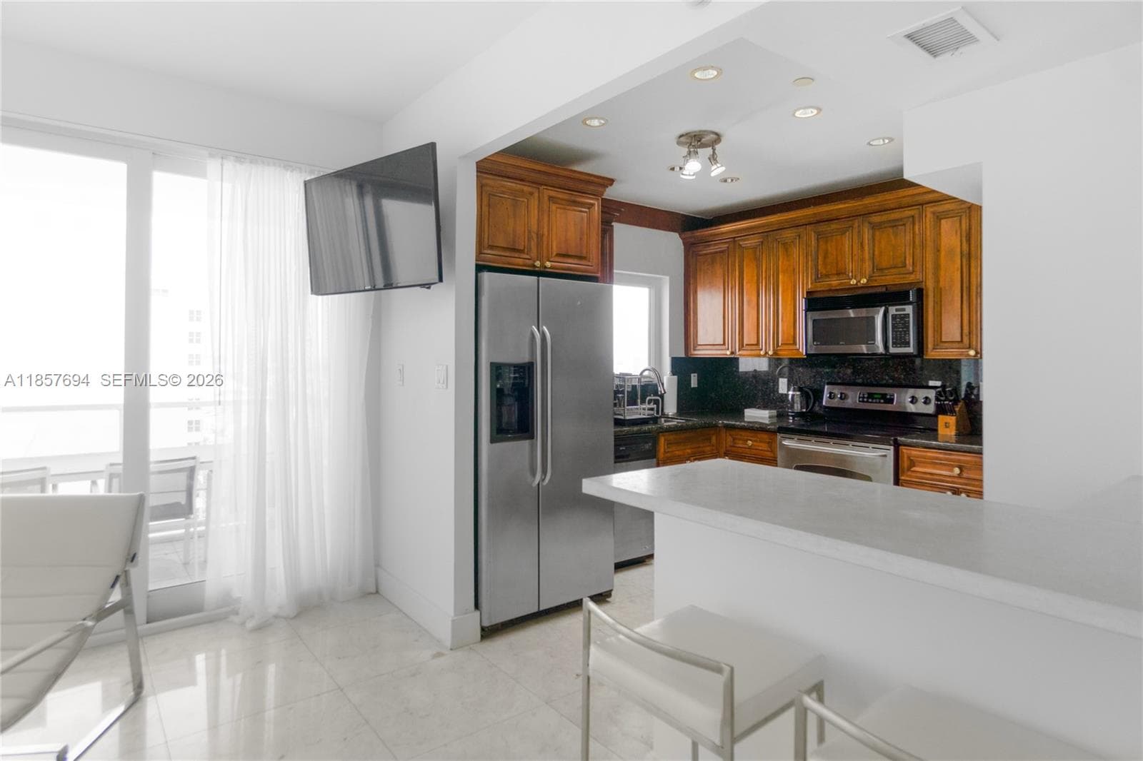100 Lincoln Rd, Miami Beach FL 33139 — 5