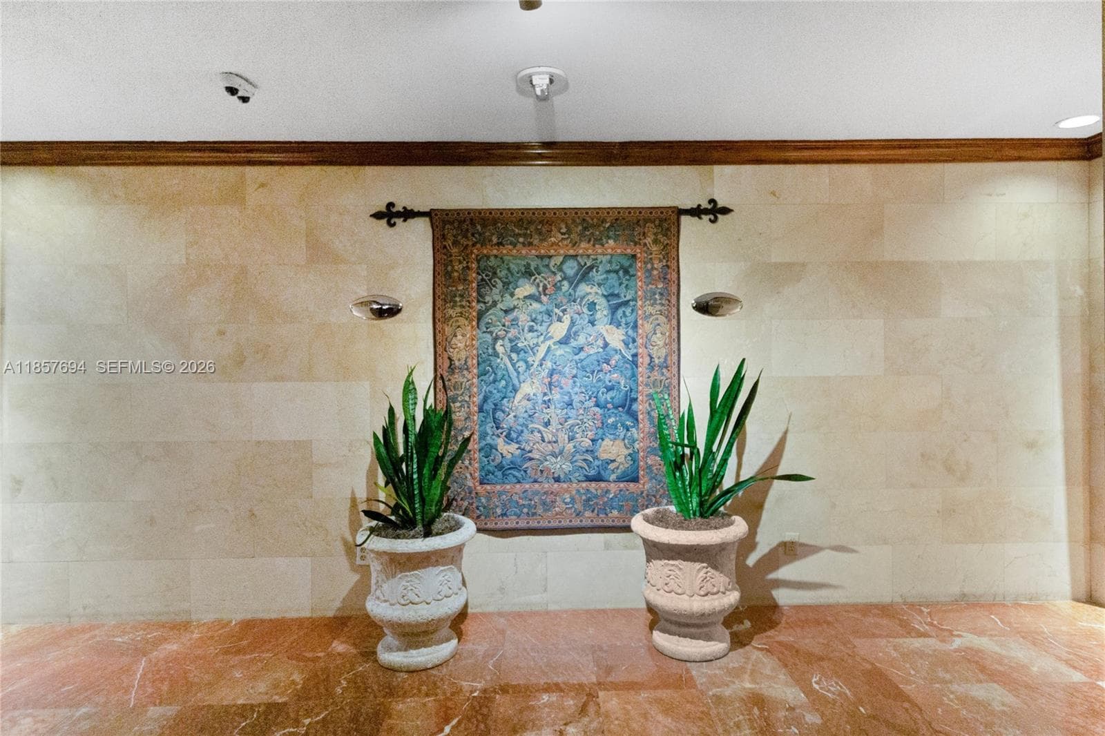 100 Lincoln Rd, Miami Beach FL 33139 — 24