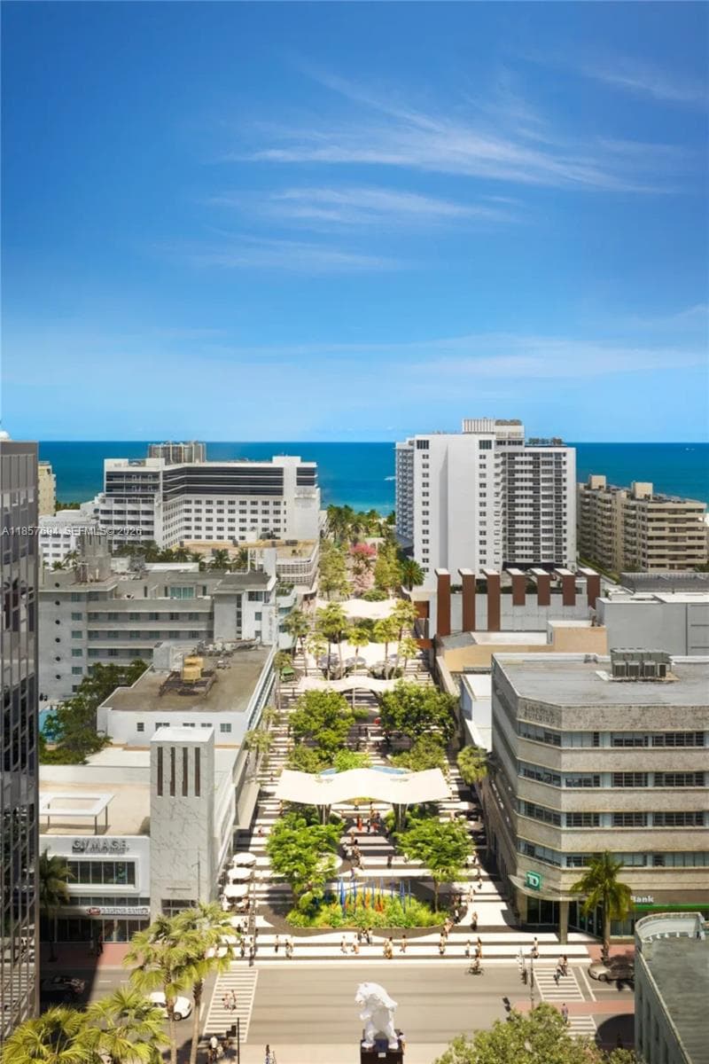 100 Lincoln Rd, Miami Beach FL 33139 — 41