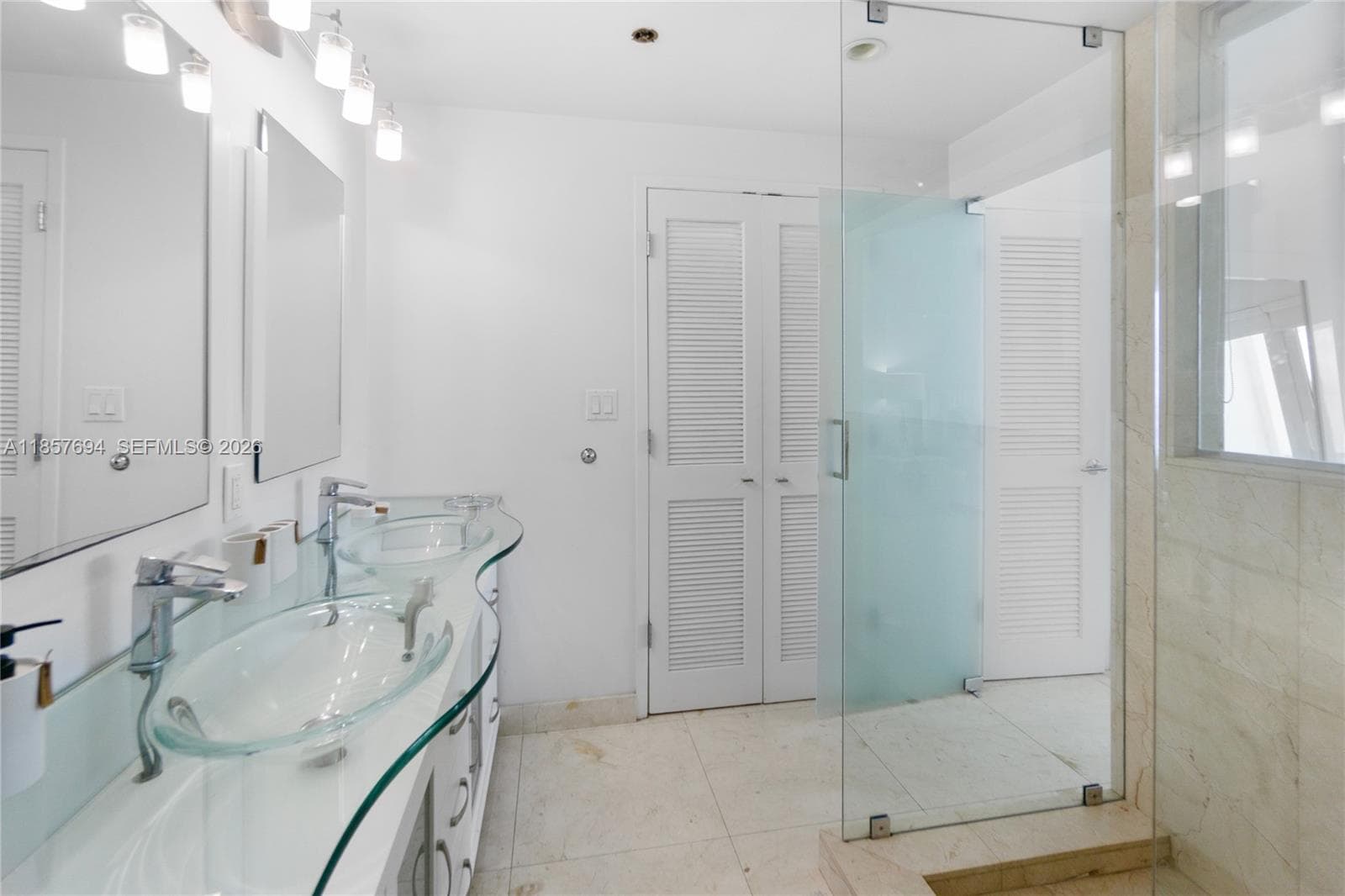 100 Lincoln Rd, Miami Beach FL 33139 — 19