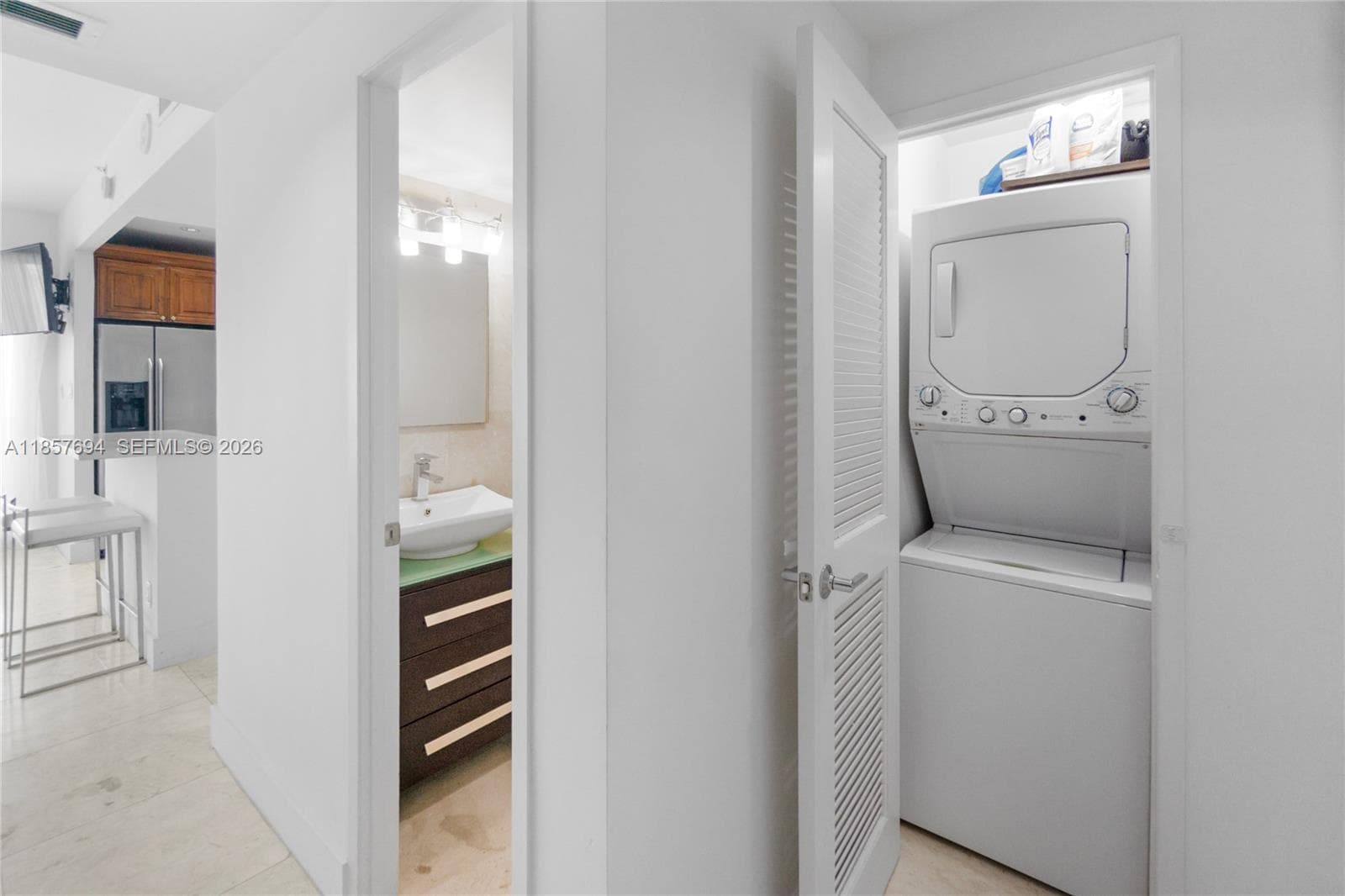 100 Lincoln Rd, Miami Beach FL 33139 — 8