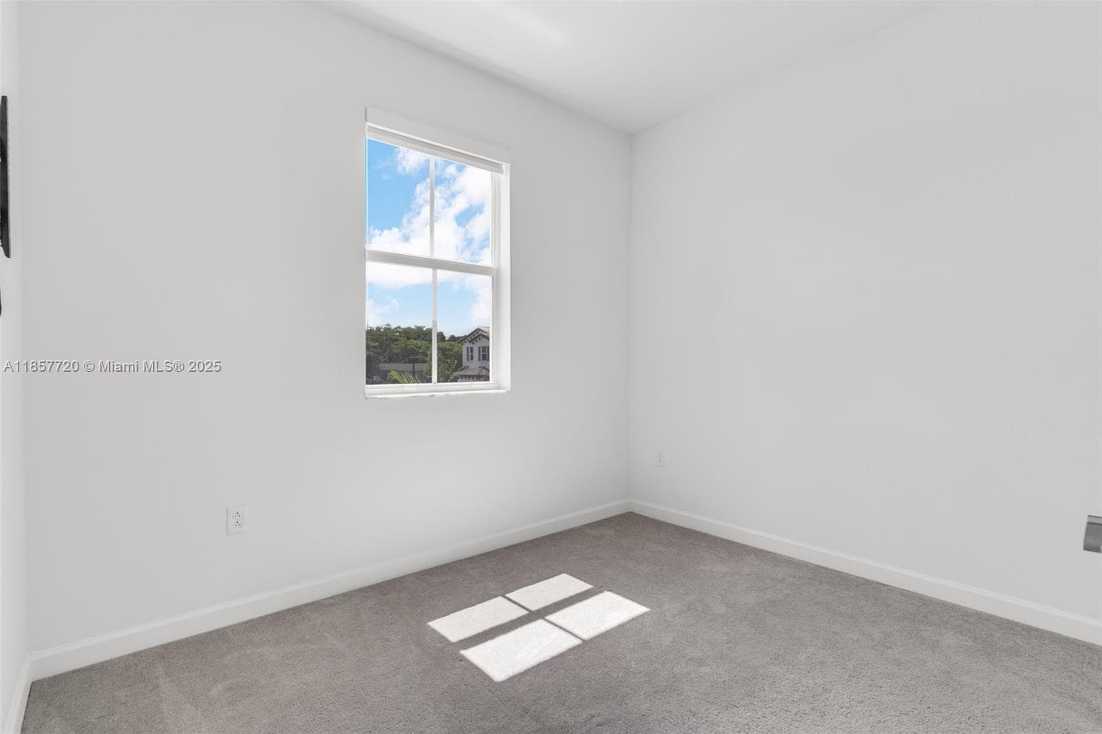 12373 NW 24th Pl, Miami FL 33167 — 19