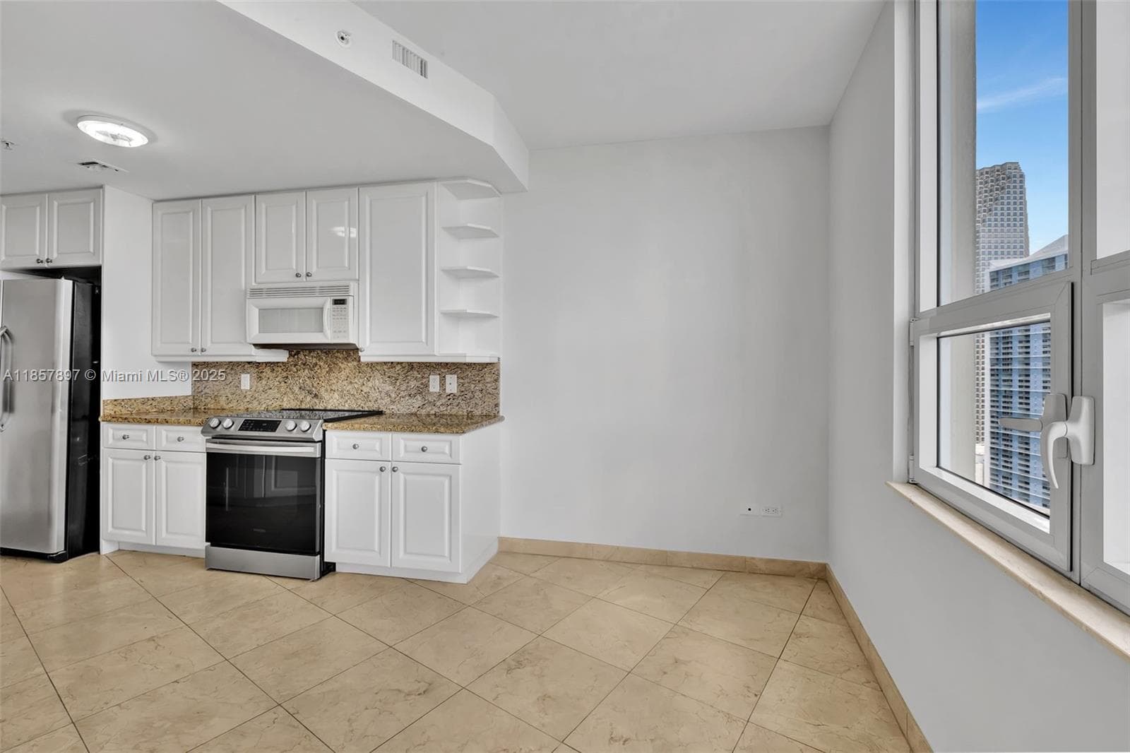 848 Brickell Key Dr # 2602, Miami FL 33131 — 17