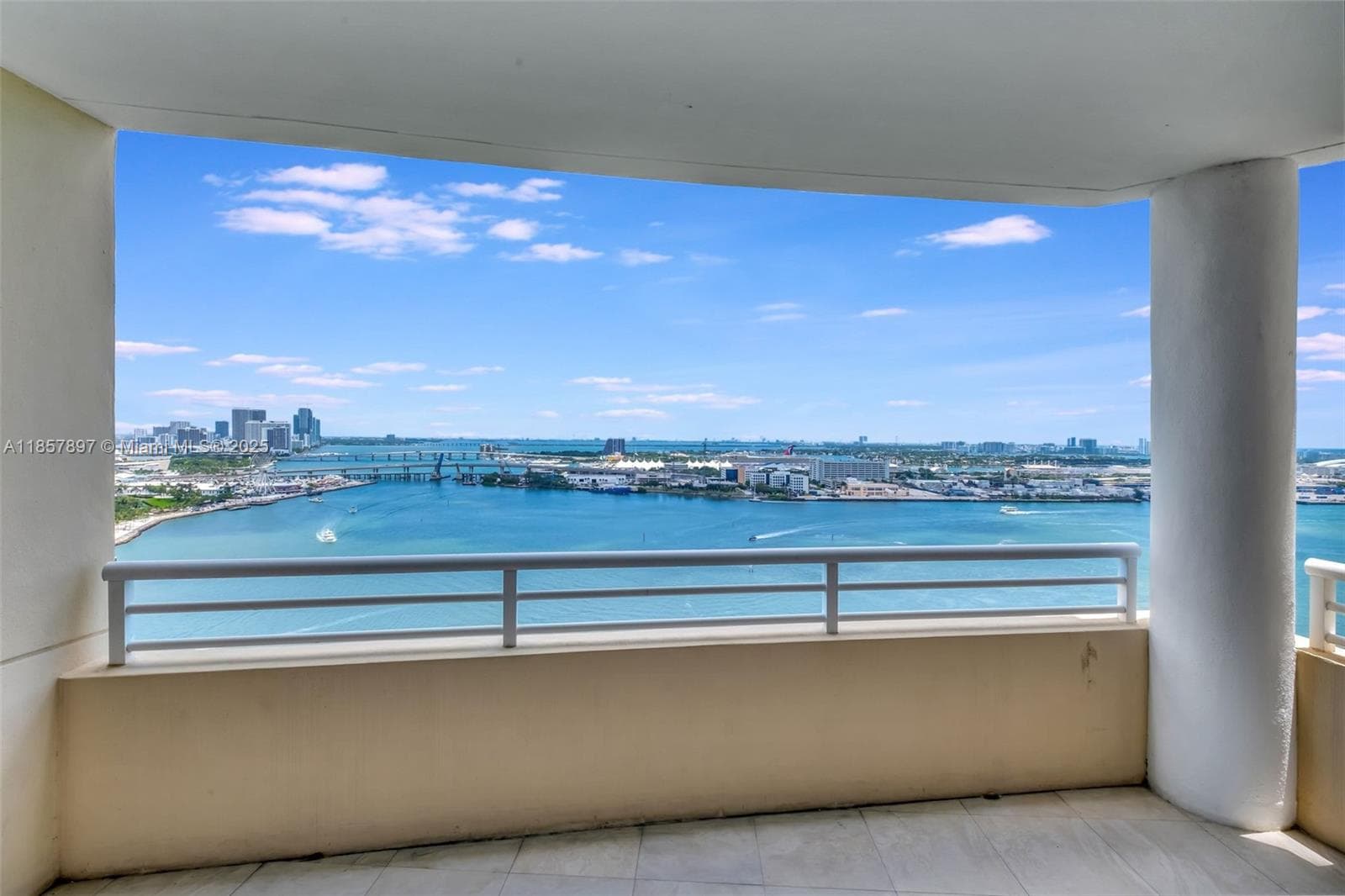 848 Brickell Key Dr # 2602, Miami FL 33131 — 32