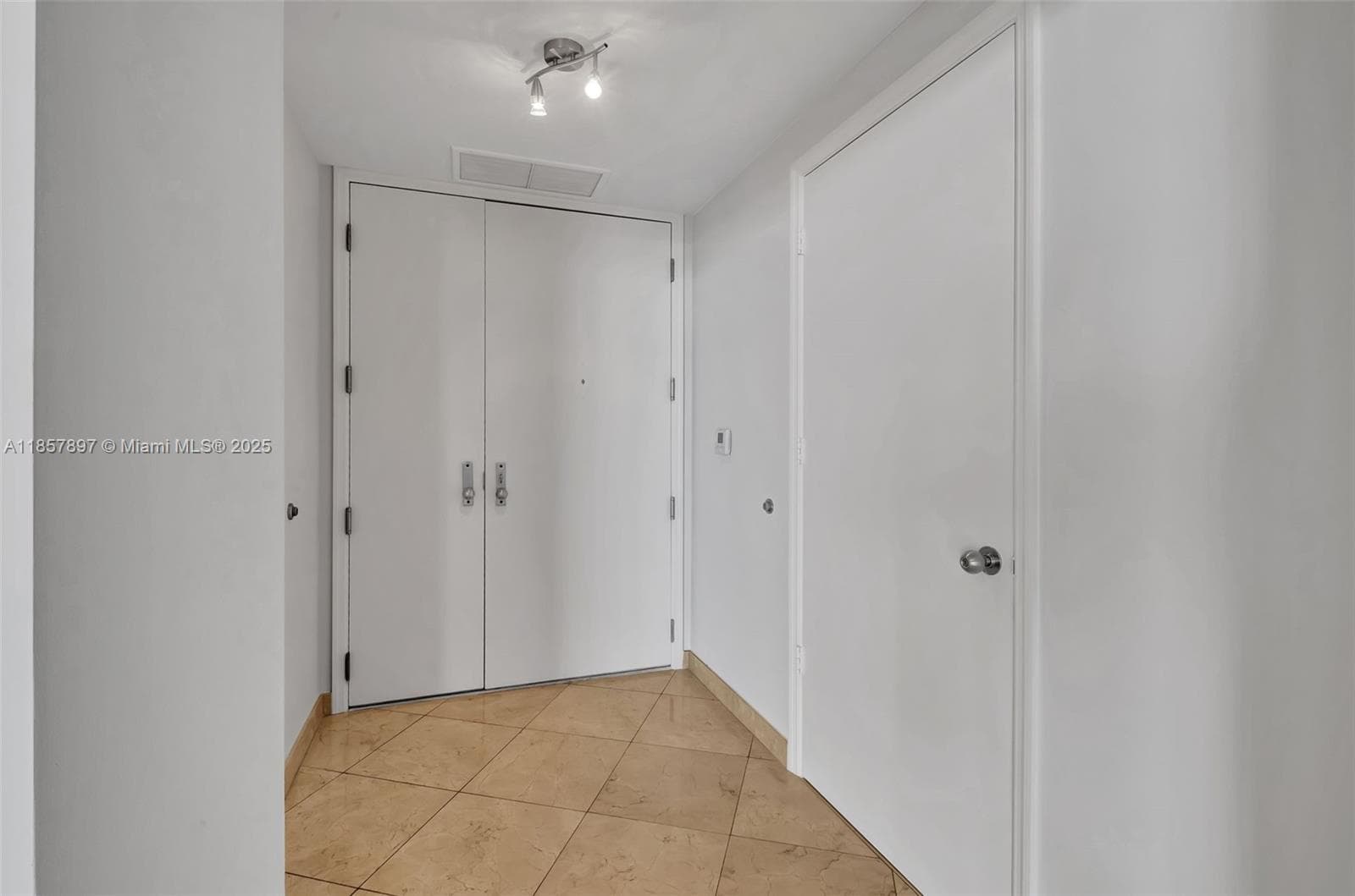 848 Brickell Key Dr # 2602, Miami FL 33131 — 9