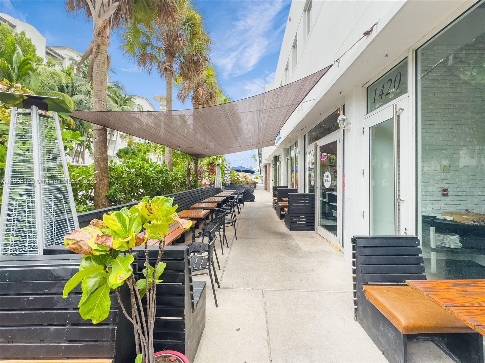 1410 20th St # 1418, Miami Beach FL 33139 — 1