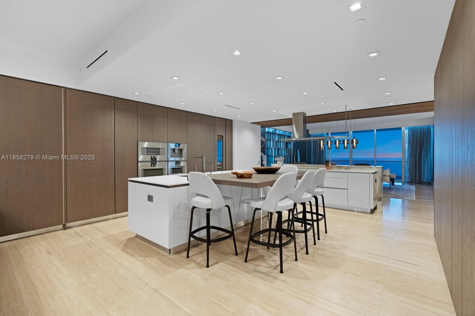 18501 Collins Ave, Sunny Isles Beach FL 33160 — 32