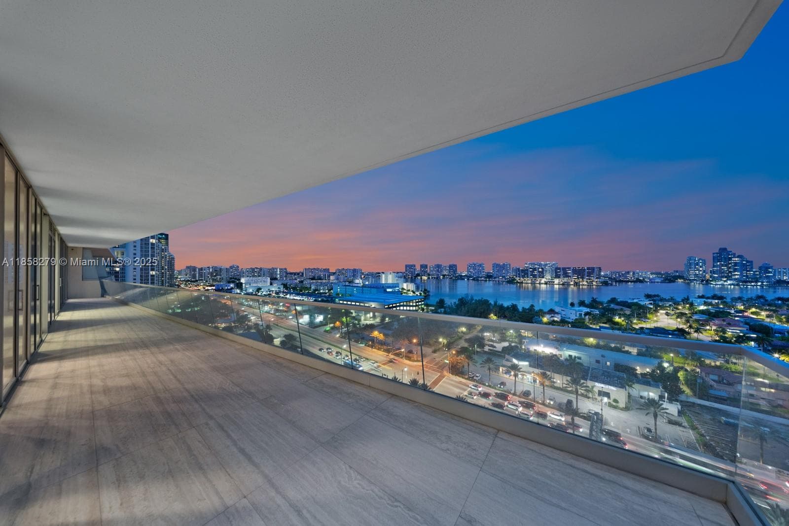 18501 Collins Ave, Sunny Isles Beach FL 33160 — 39
