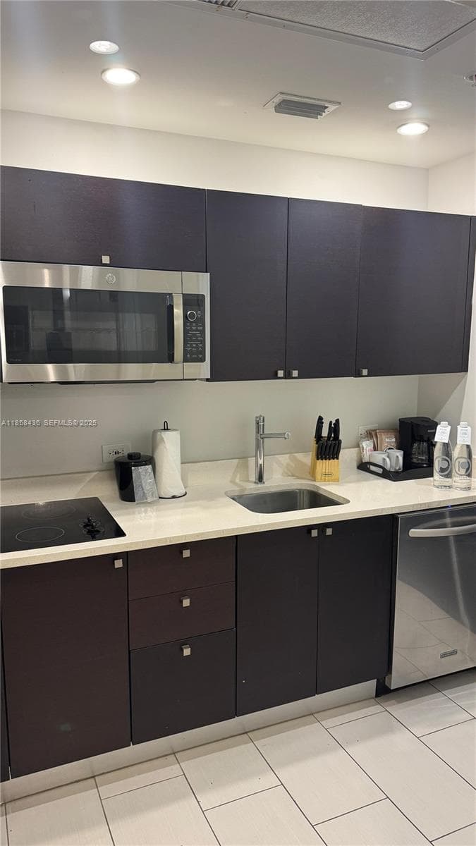 5300 NW 87th Ave # 914, Doral FL 33178 — 5