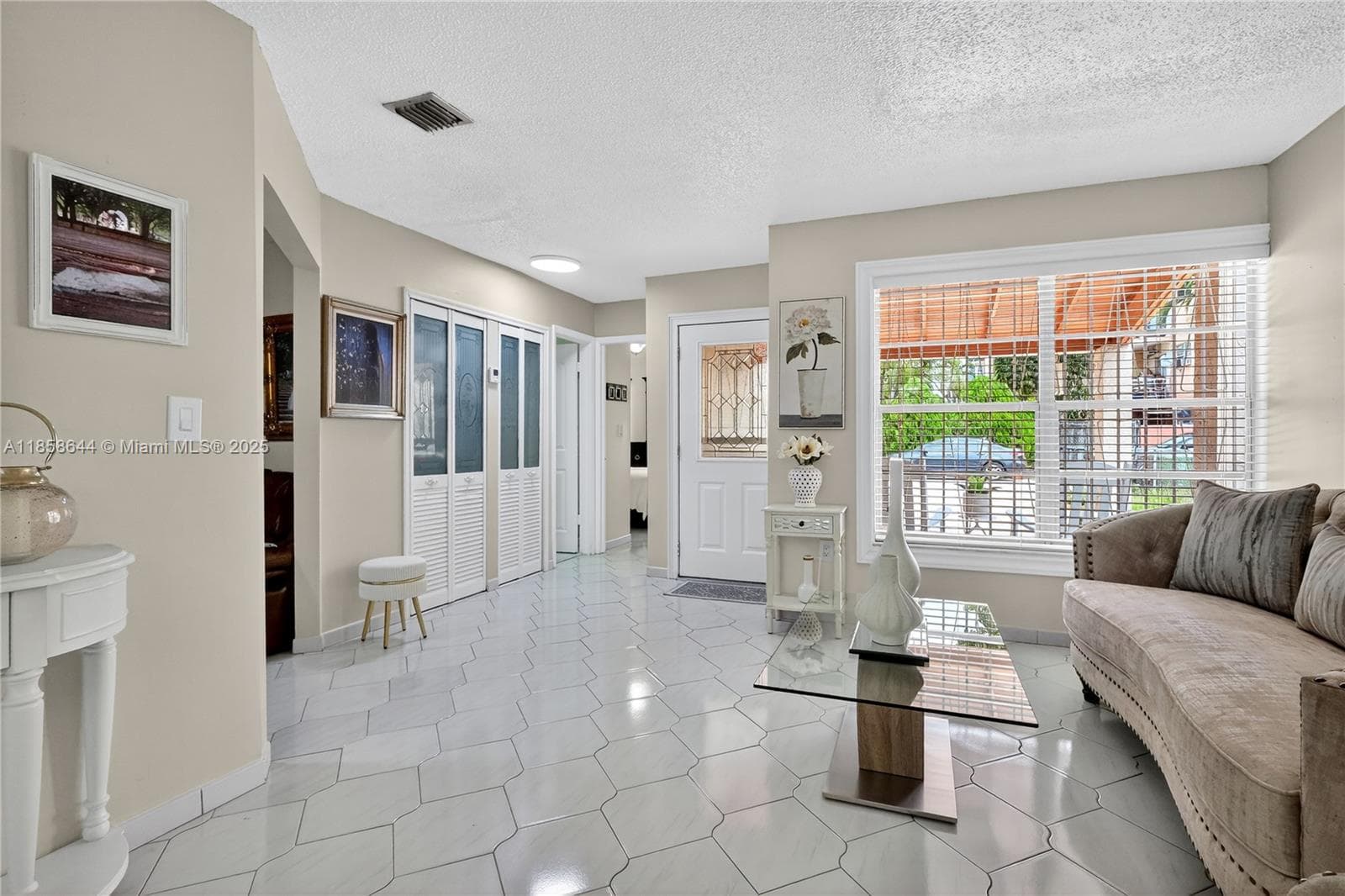 6570 W 2nd Ct # 19C, Hialeah FL 33012 — 3