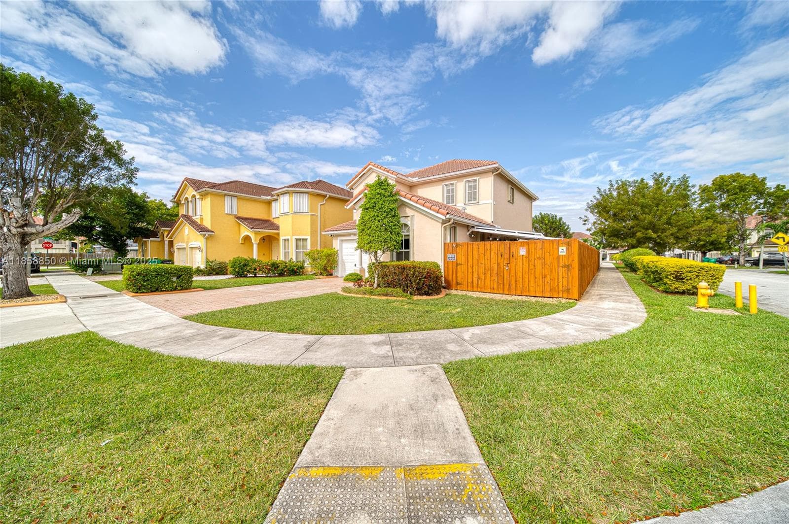 16403 SW 79th Ln # 16403, Miami FL 33193 — 2