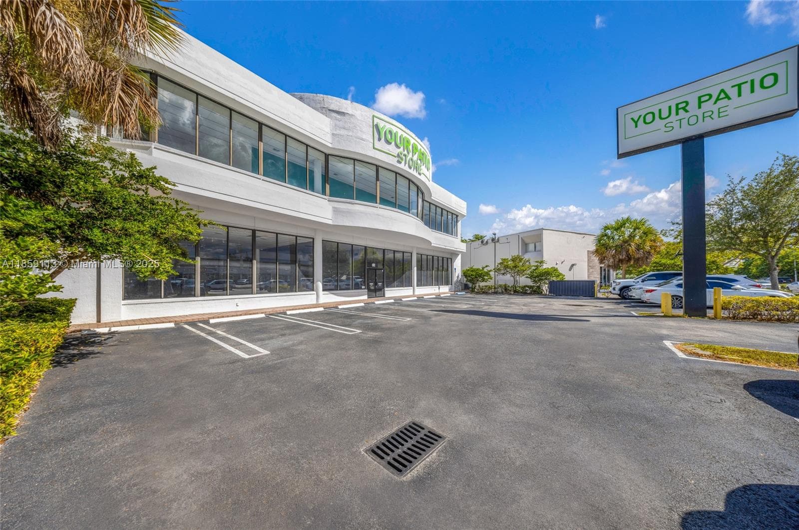 9855 S Dixie Hwy, Pinecrest FL 33156 — 25