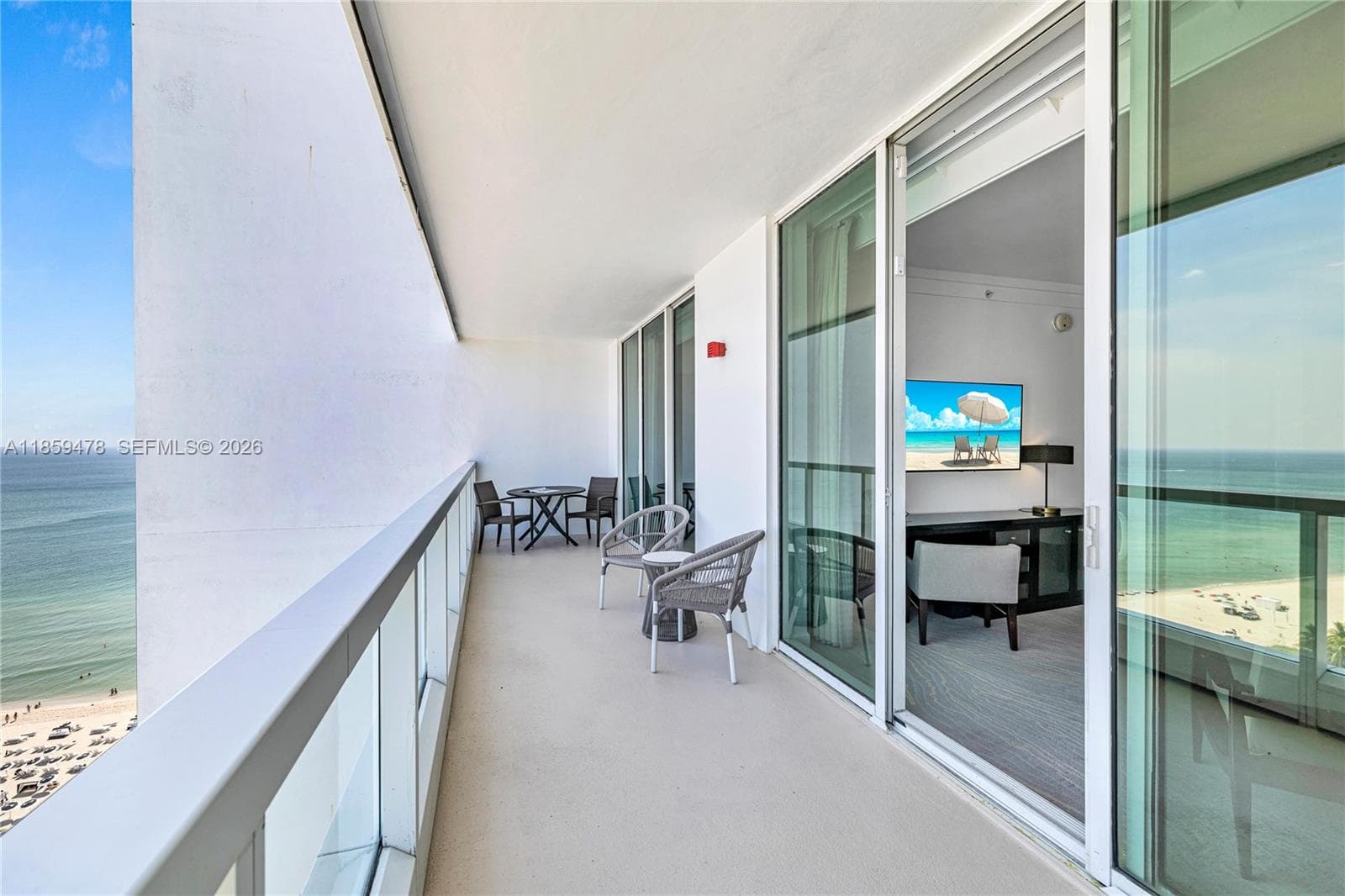 4391 Collins Ave, Miami Beach FL 33140 — 43