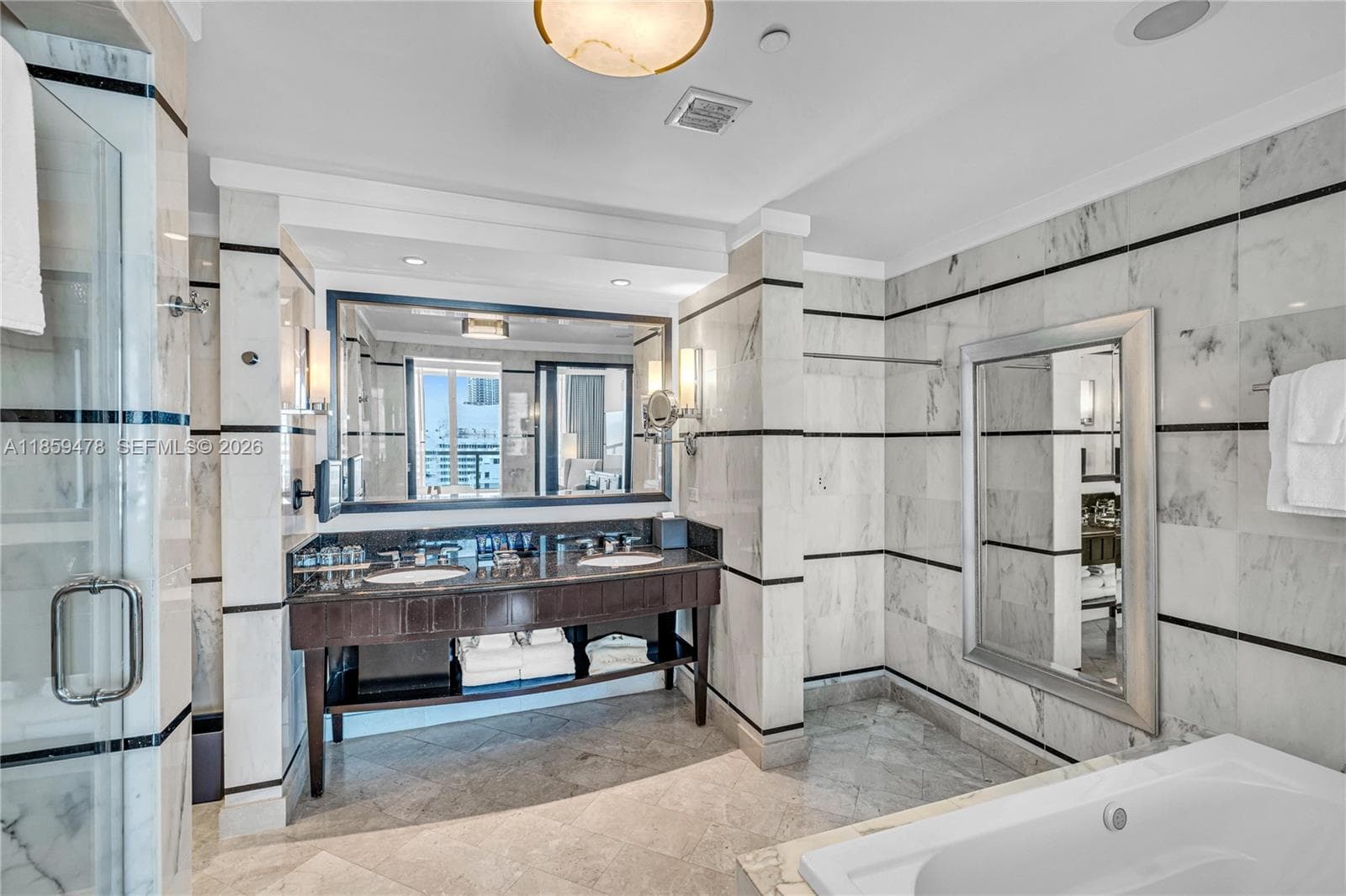 4391 Collins Ave, Miami Beach FL 33140 — 16