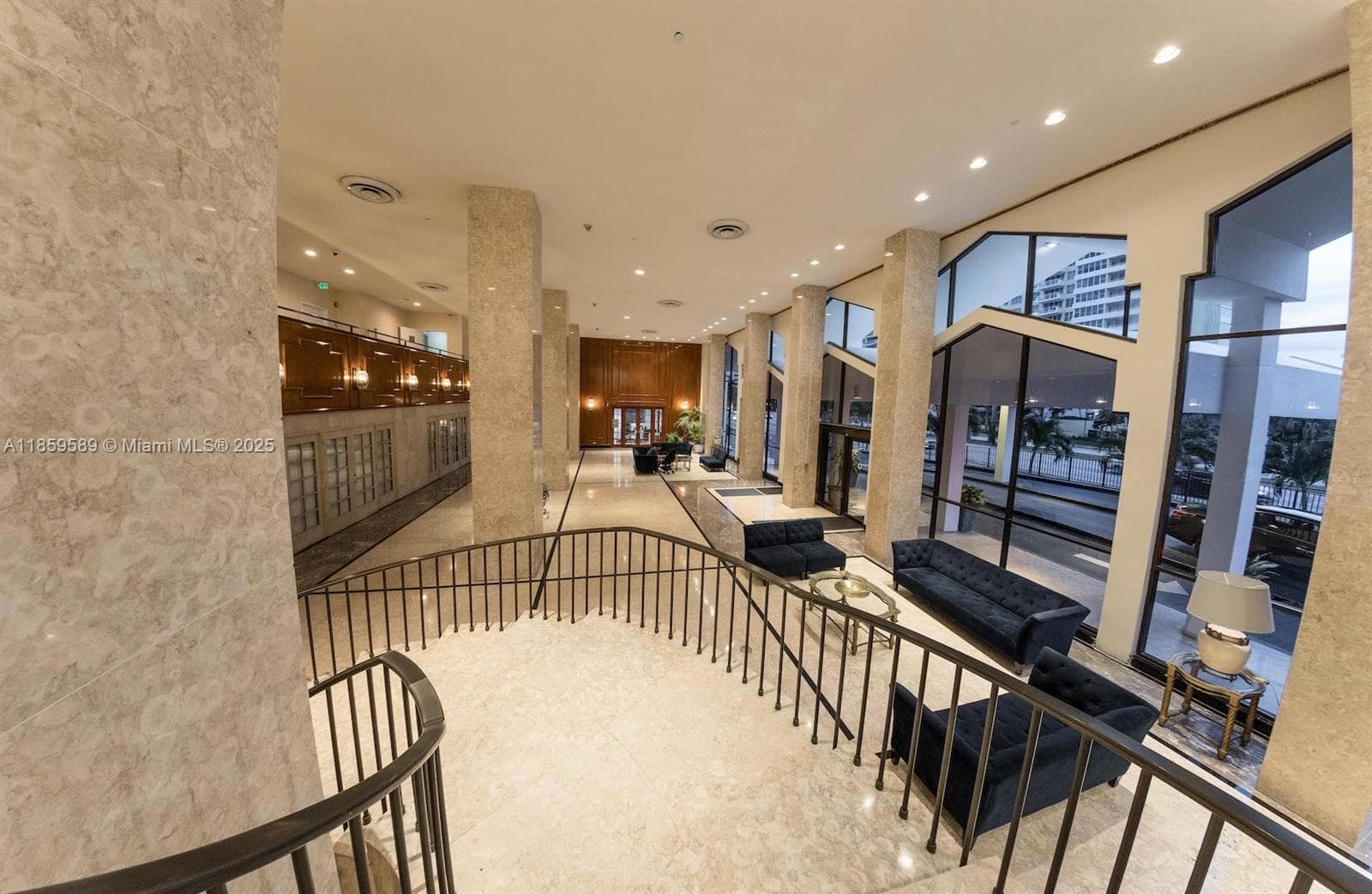 5601 Collins Ave # 1204, Miami Beach FL 33140 — 42