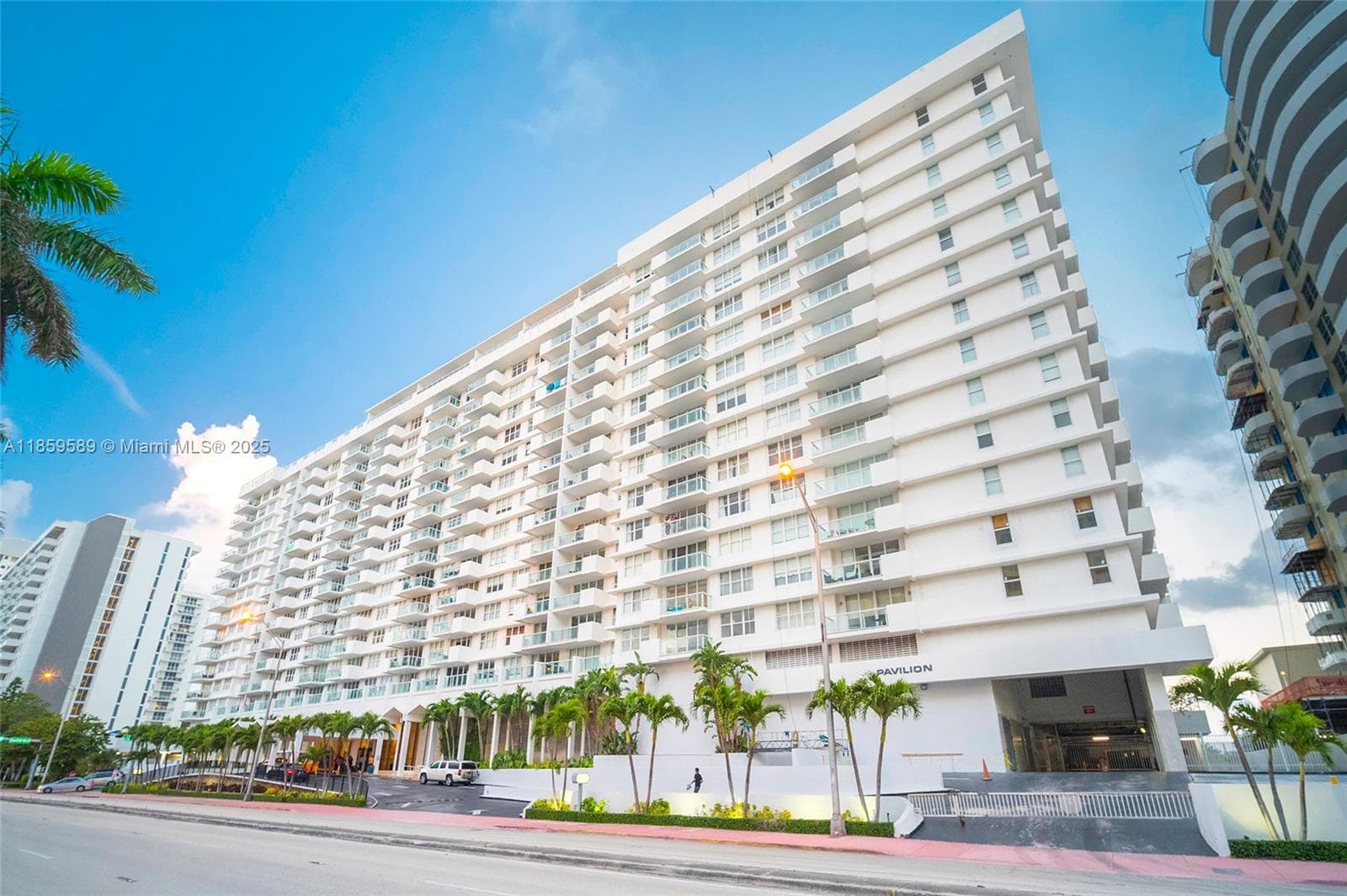 5601 Collins Ave # 1204, Miami Beach FL 33140 — 17