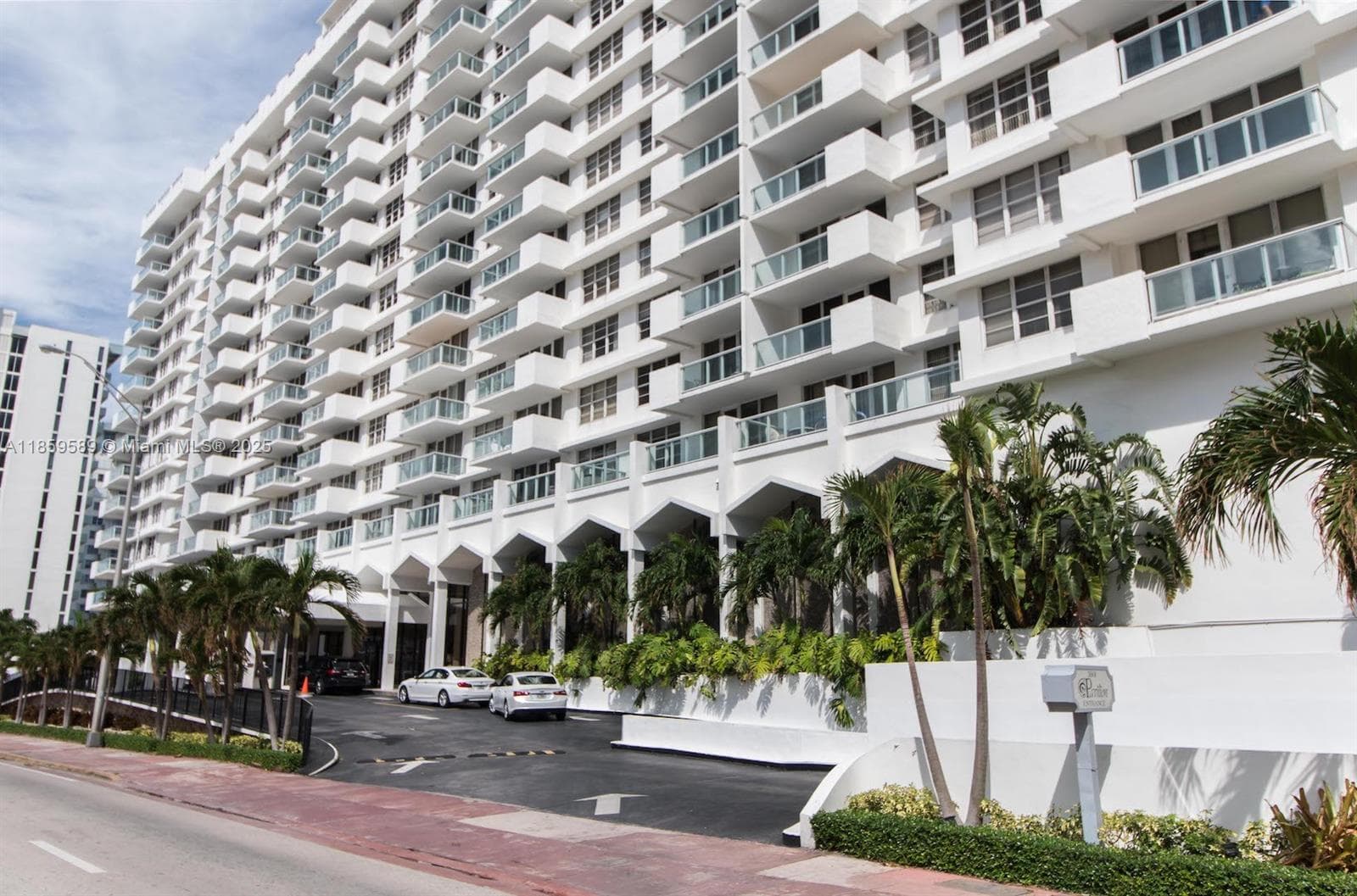 5601 Collins Ave # 1204, Miami Beach FL 33140 — 32