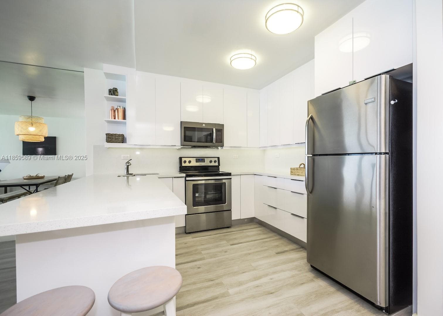 5601 Collins Ave # 1204, Miami Beach FL 33140 — 10