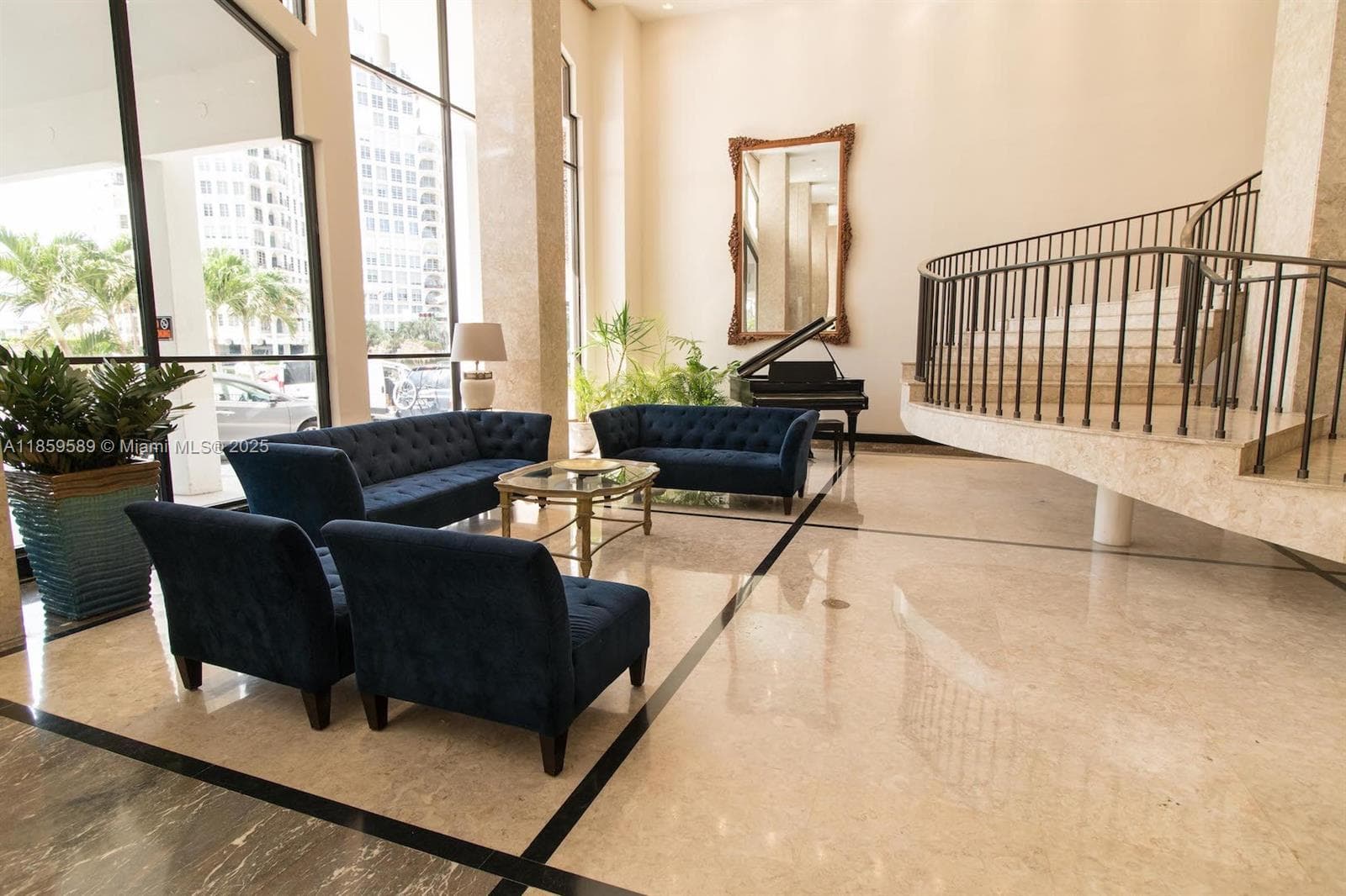 5601 Collins Ave # 1204, Miami Beach FL 33140 — 33