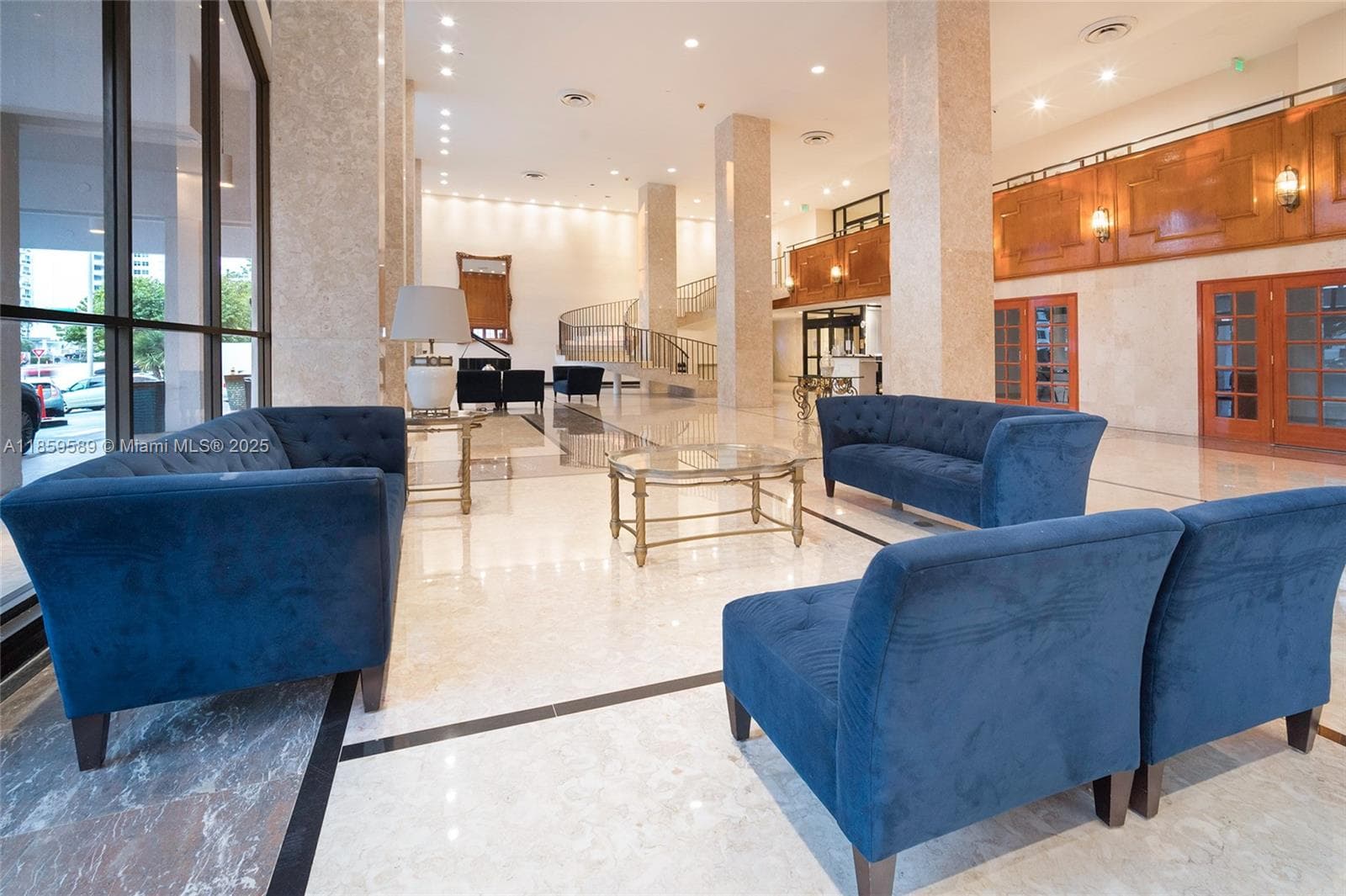 5601 Collins Ave # 1204, Miami Beach FL 33140 — 18
