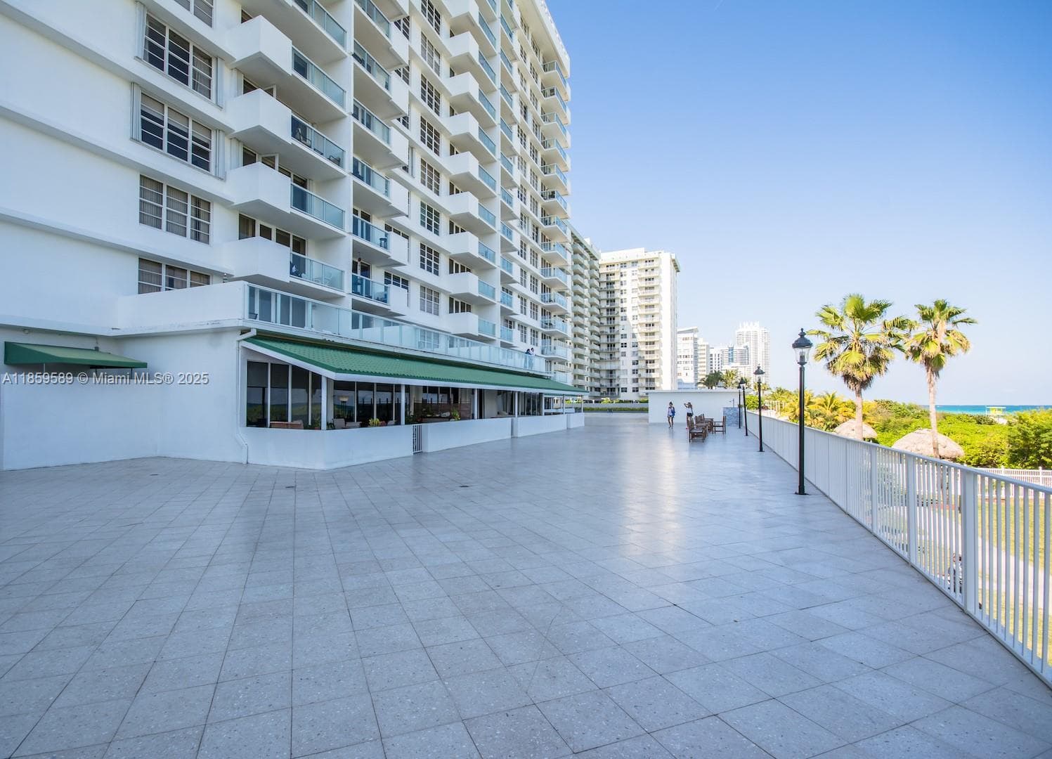 5601 Collins Ave # 1204, Miami Beach FL 33140 — 50