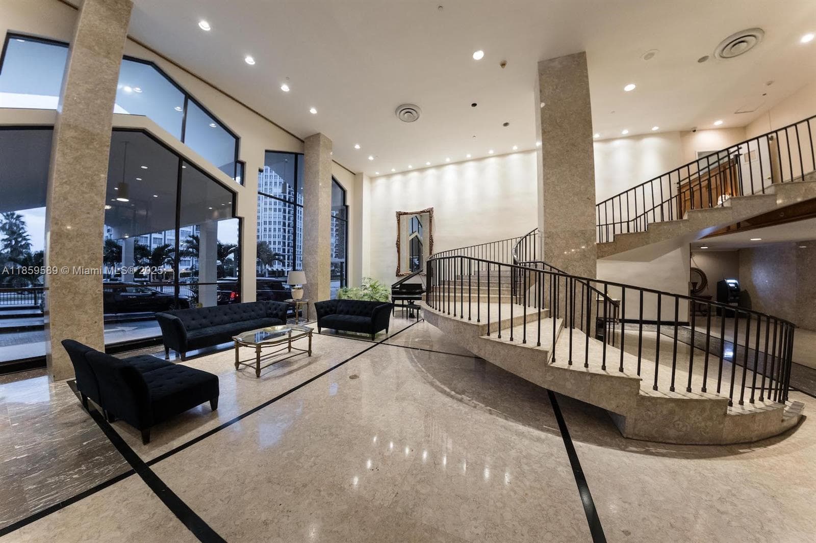5601 Collins Ave # 1204, Miami Beach FL 33140 — 44