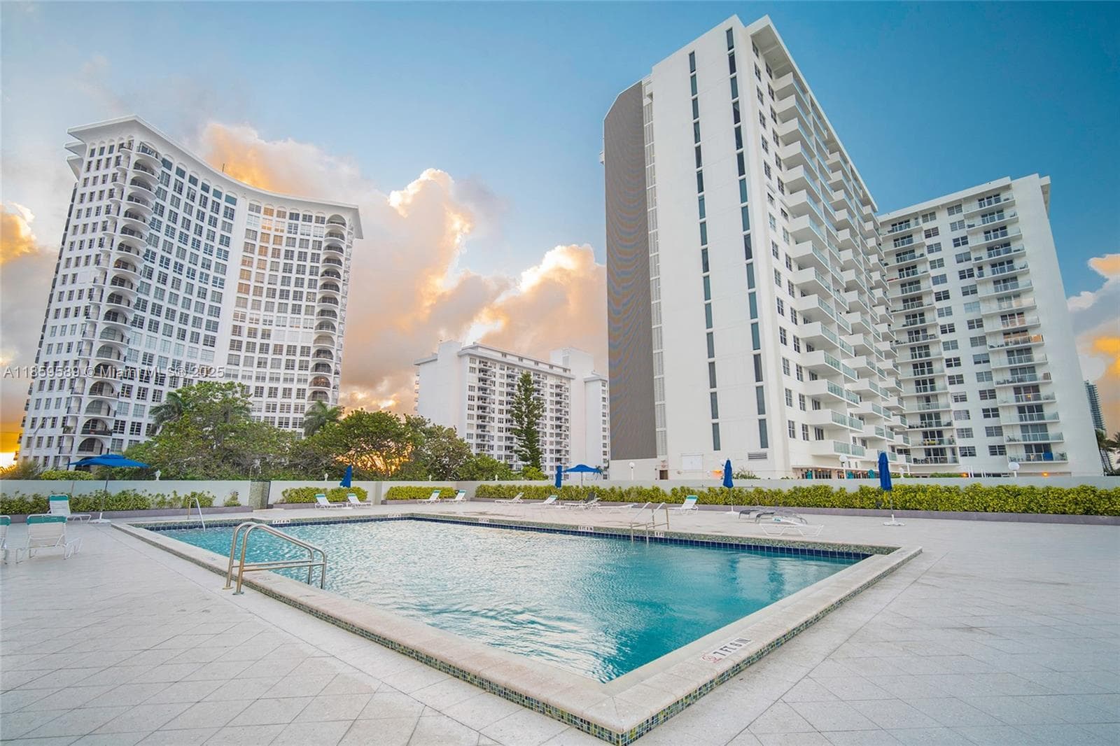 5601 Collins Ave # 1204, Miami Beach FL 33140 — 21