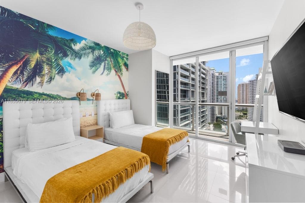 485 Brickell Ave # 2210, Miami FL 33131 — 27