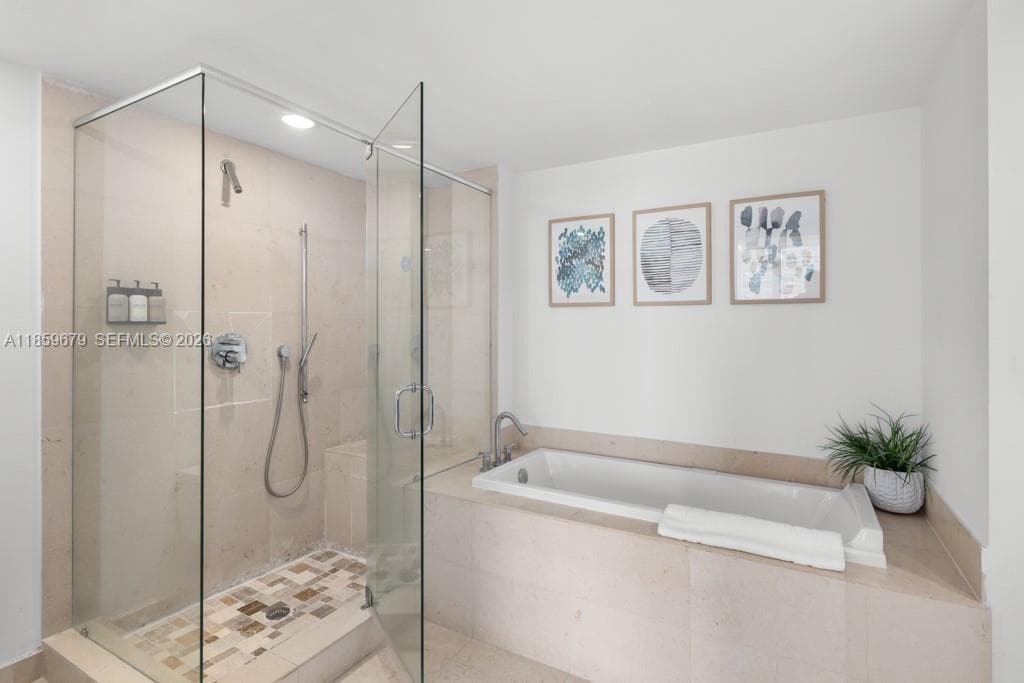 485 Brickell Ave # 2210, Miami FL 33131 — 26