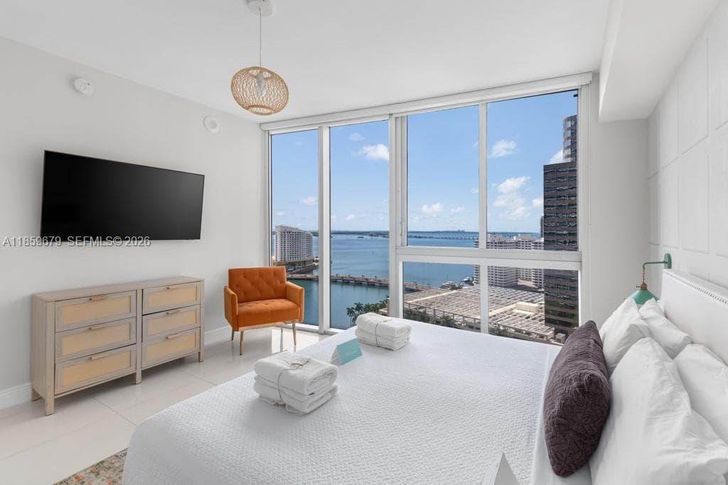 485 Brickell Ave # 2210, Miami FL 33131 — 22