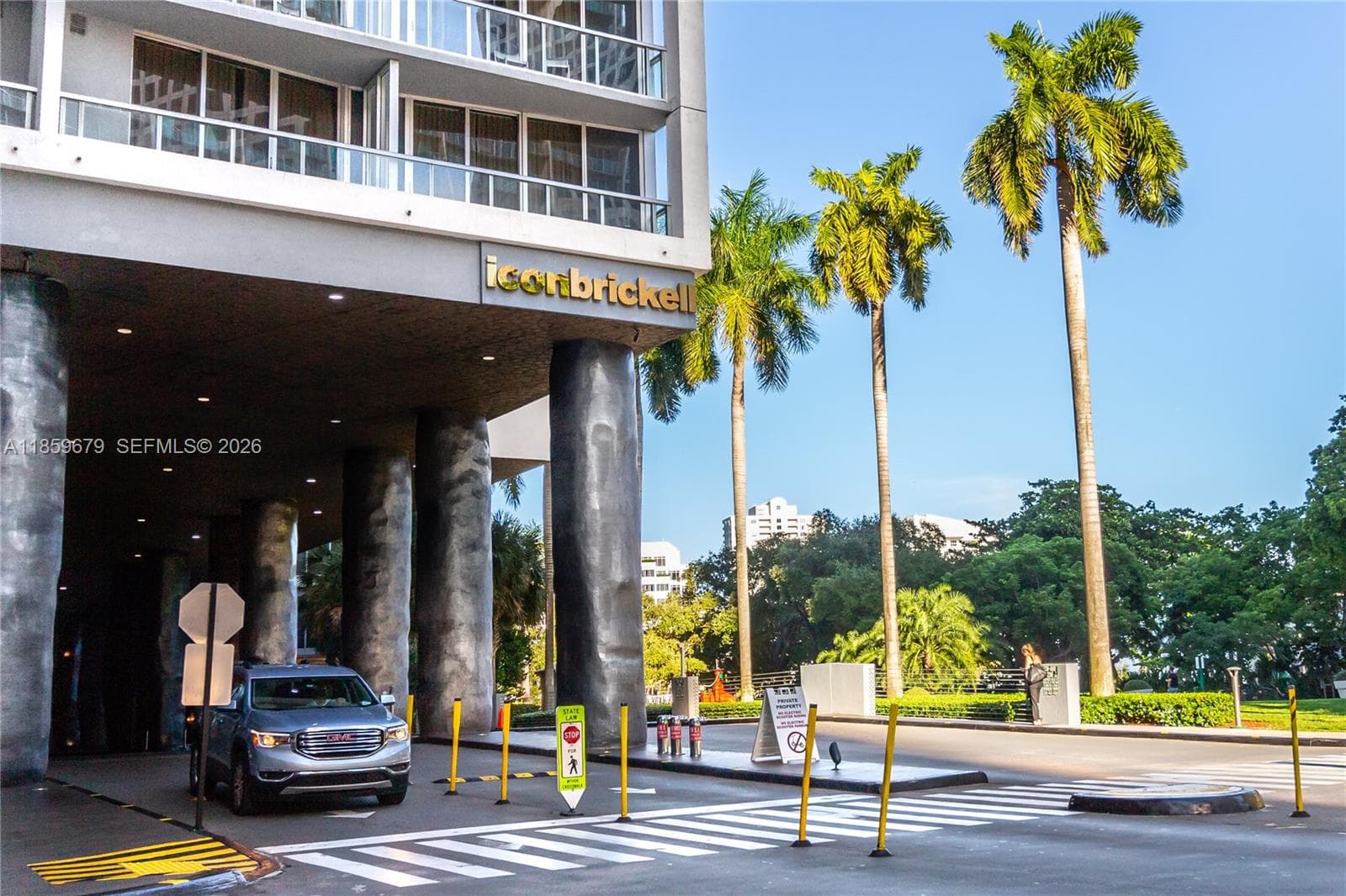 485 Brickell Ave # 2210, Miami FL 33131 — 61