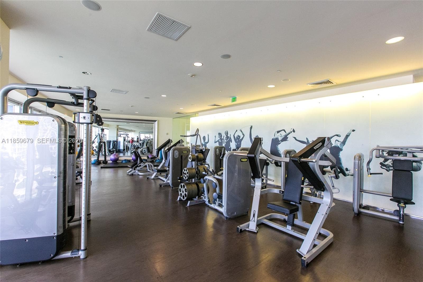 485 Brickell Ave # 2210, Miami FL 33131 — 49