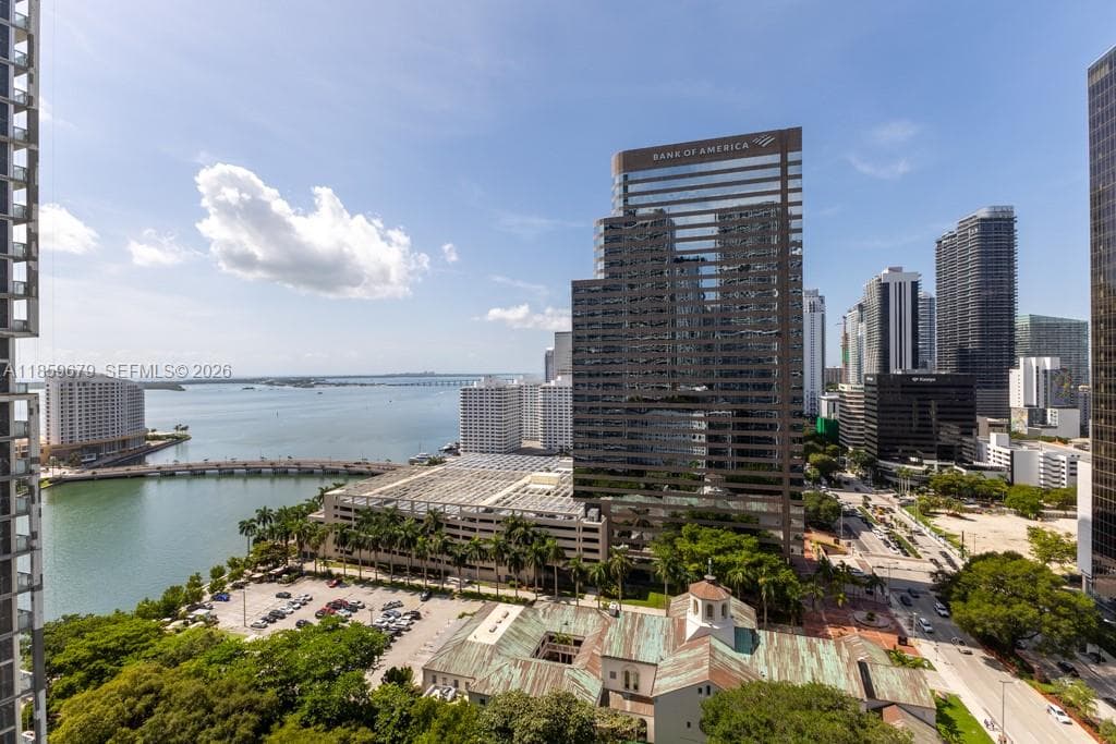 485 Brickell Ave # 2210, Miami FL 33131 — 33