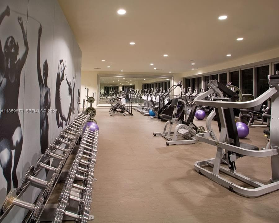 485 Brickell Ave # 2210, Miami FL 33131 — 45