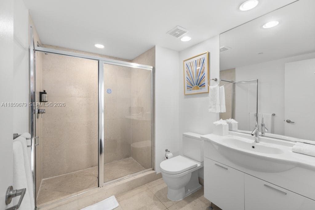 485 Brickell Ave # 2210, Miami FL 33131 — 29