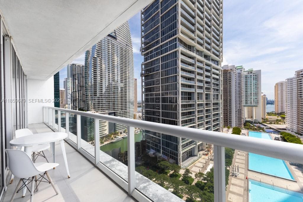 485 Brickell Ave # 2210, Miami FL 33131 — 4