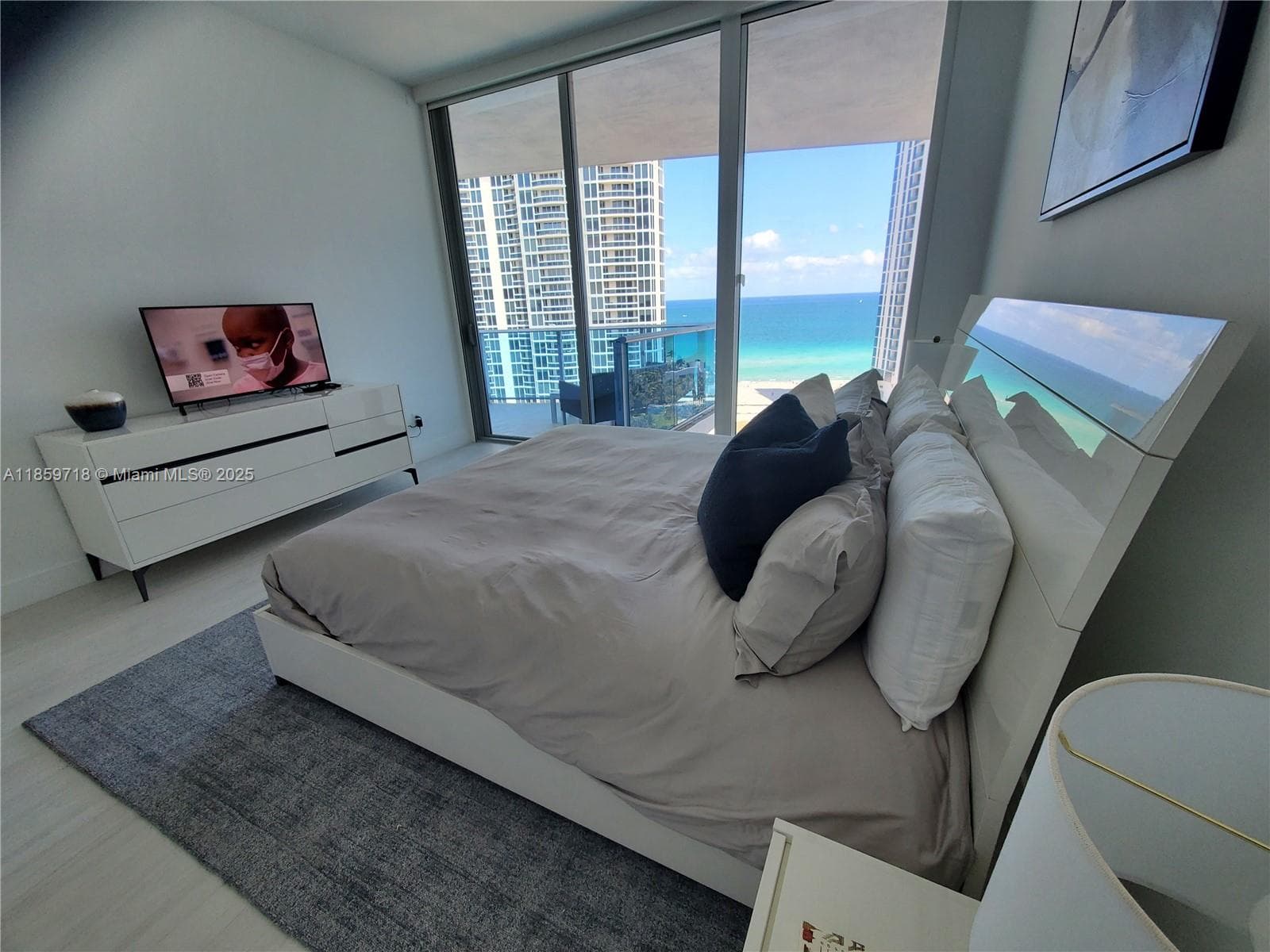 17550 Collins Ave # 1403, Sunny Isles Beach FL 33160 — 16