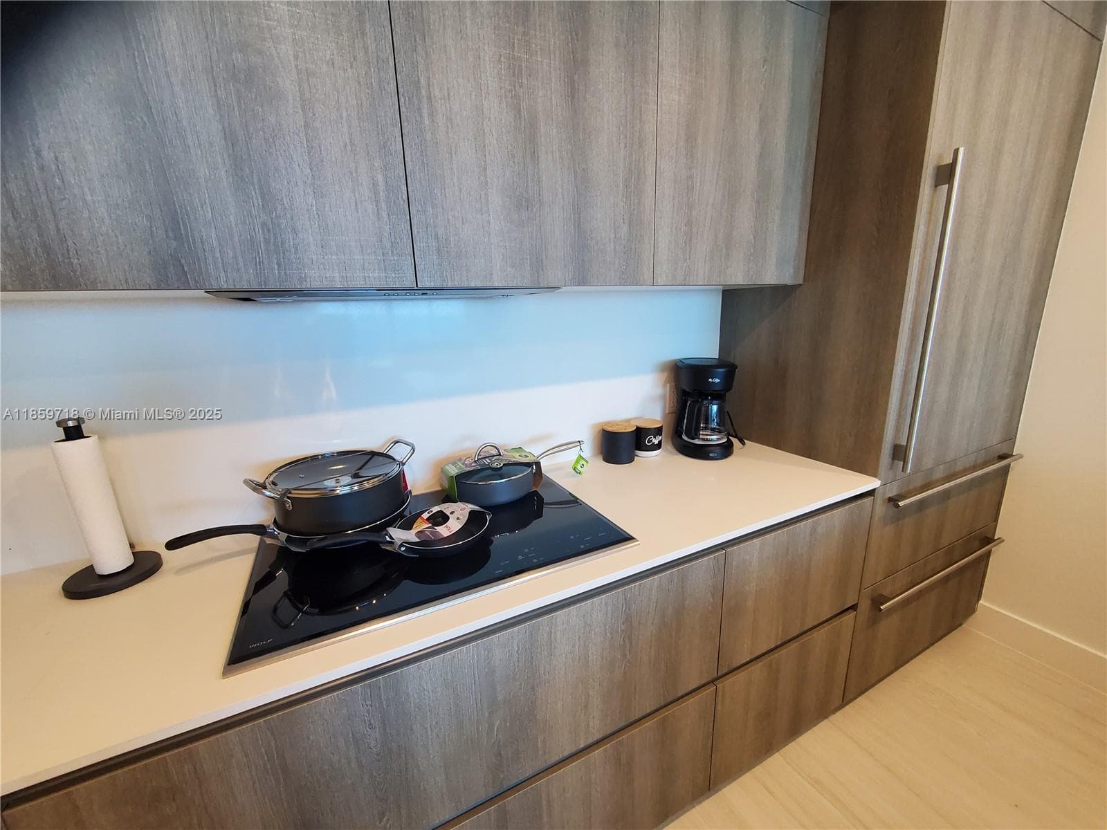 17550 Collins Ave # 1403, Sunny Isles Beach FL 33160 — 33