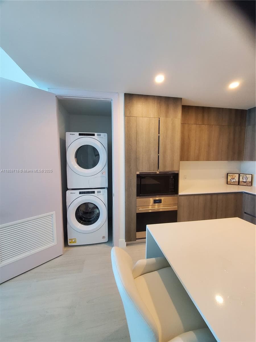 17550 Collins Ave # 1403, Sunny Isles Beach FL 33160 — 29