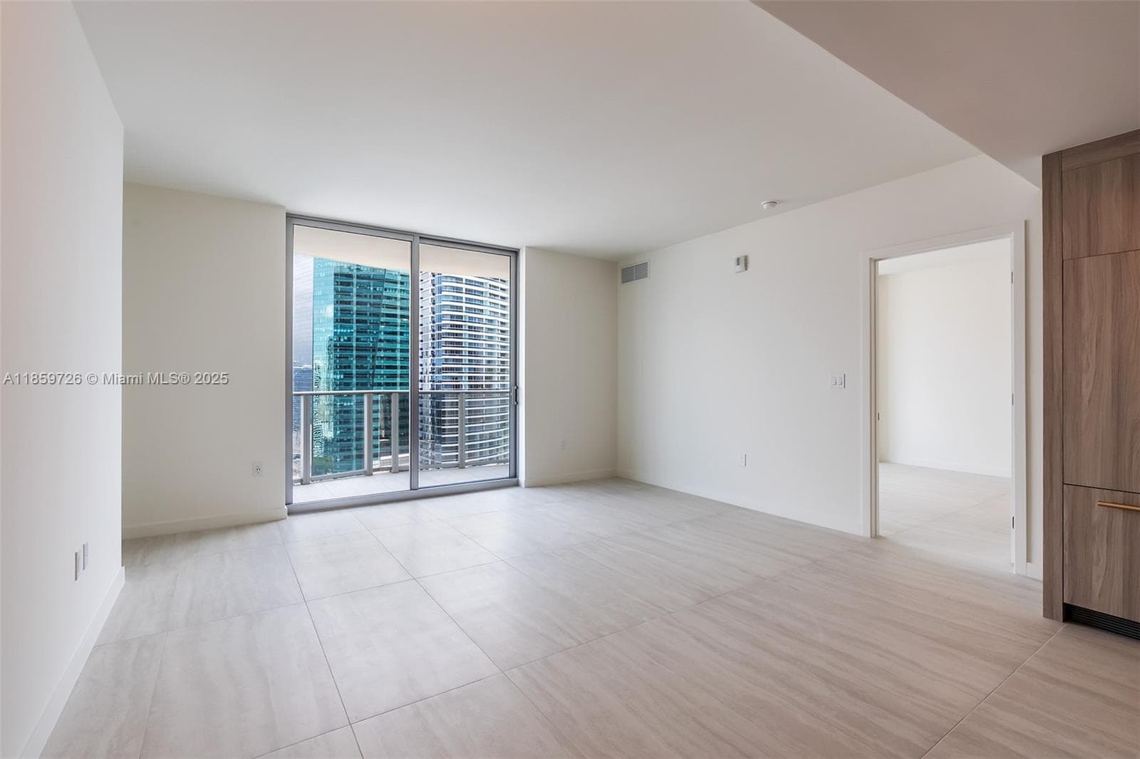 77 SE 5th St # 2410, Miami FL 33131 — 62