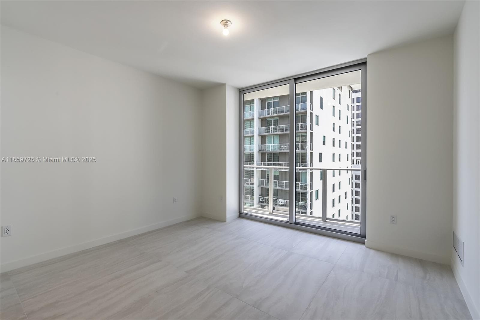 77 SE 5th St # 2410, Miami FL 33131 — 56