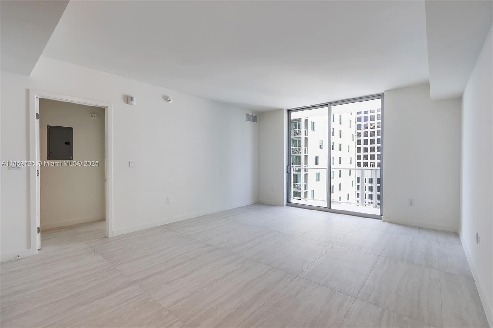 77 SE 5th St # 2410, Miami FL 33131 — 57