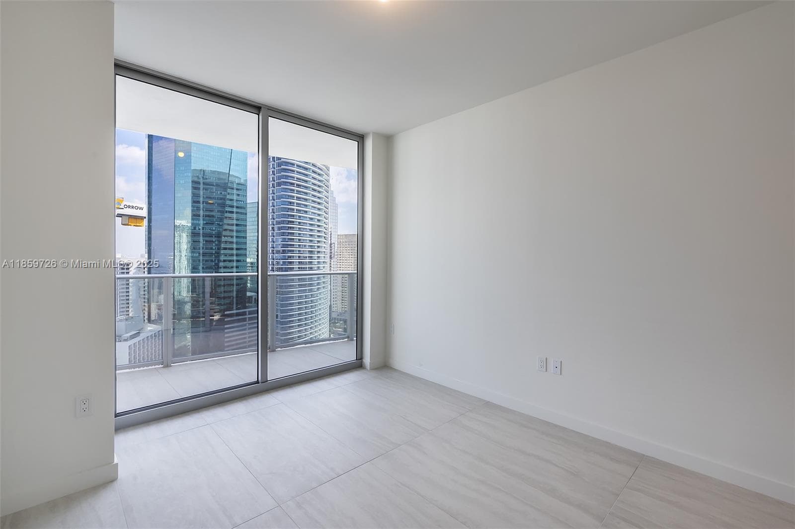 77 SE 5th St # 2410, Miami FL 33131 — 90