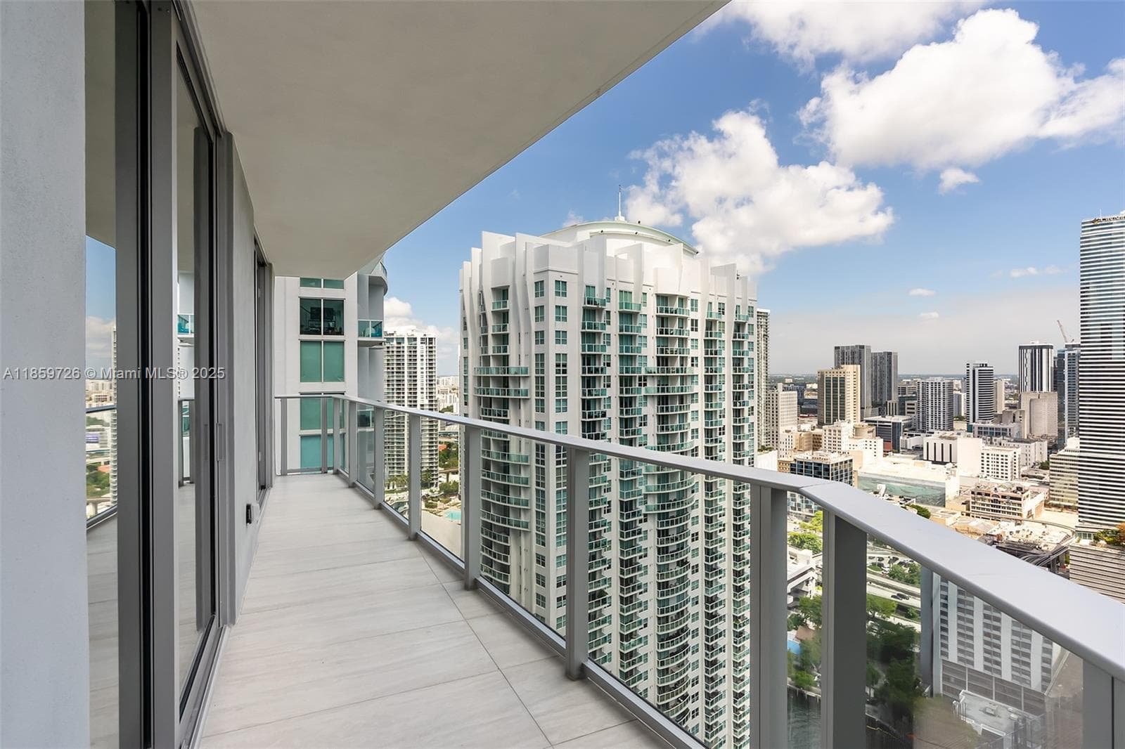 77 SE 5th St # 2410, Miami FL 33131 — 7