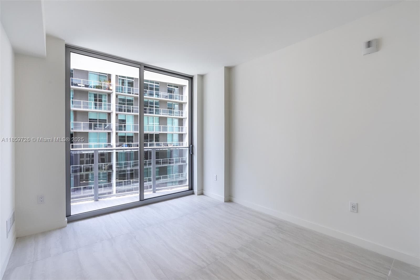 77 SE 5th St # 2410, Miami FL 33131 — 79