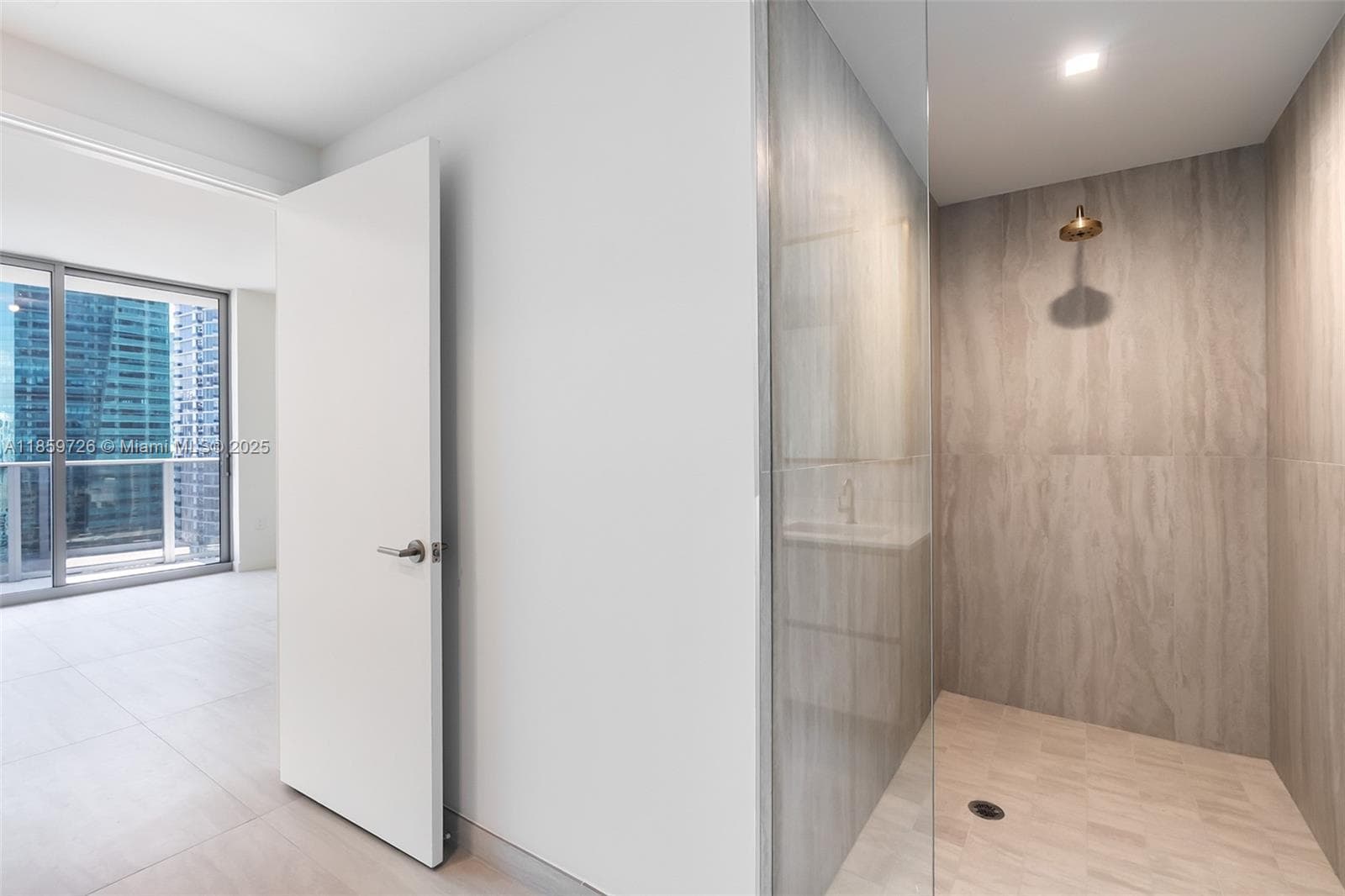 77 SE 5th St # 2410, Miami FL 33131 — 69