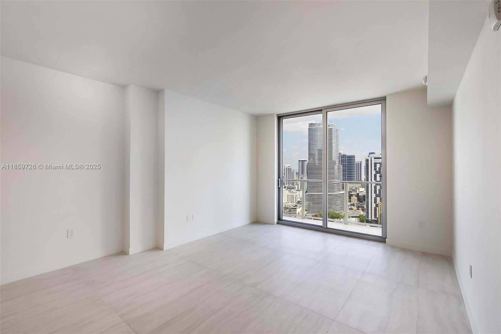 77 SE 5th St # 2410, Miami FL 33131 — 86