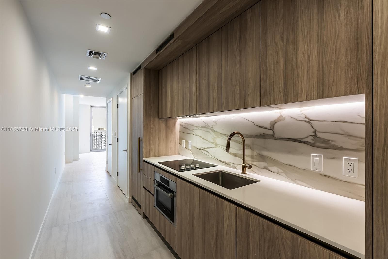 77 SE 5th St # 2410, Miami FL 33131 — 51