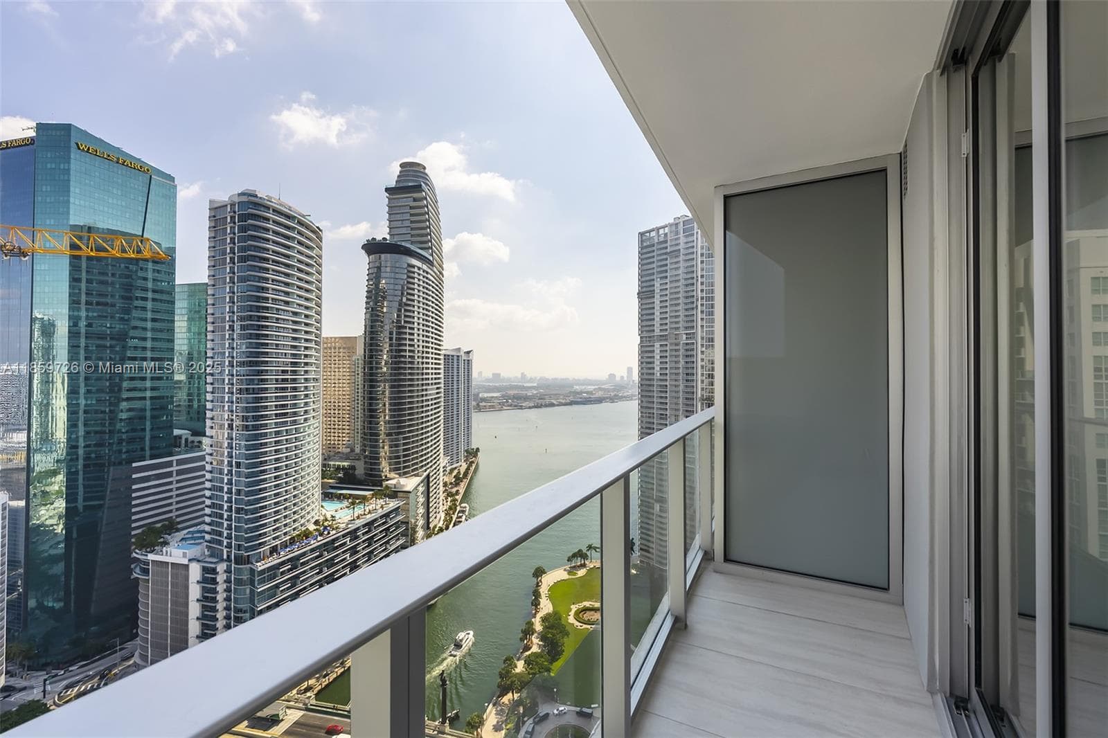 77 SE 5th St # 2410, Miami FL 33131 — 11