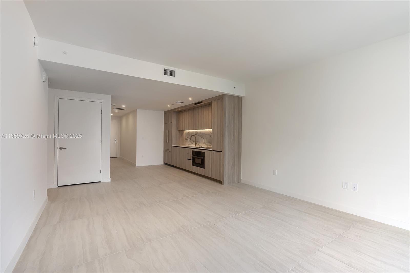 77 SE 5th St # 2410, Miami FL 33131 — 87